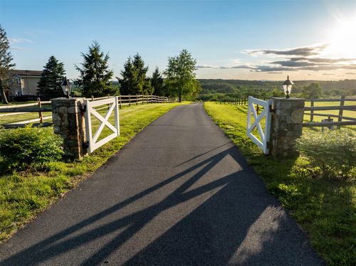 3585 Route 82, Millbrook, NY, 12545-6040 | Card Image