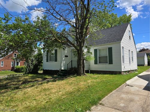 10312 Plymouth Ave, Garfield Heights, OH, 44125-2539 | Card Image