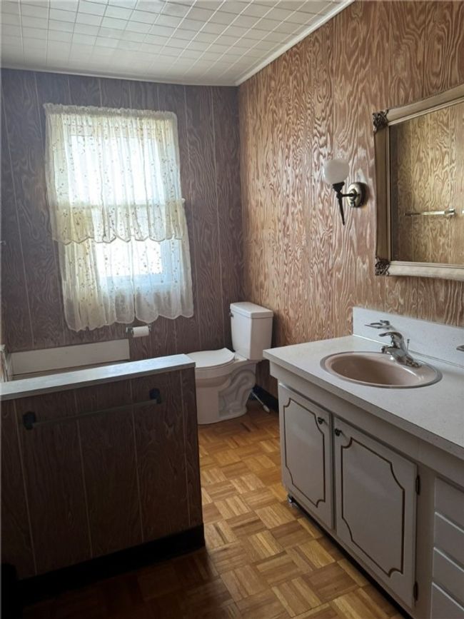 bathroom | Image 12