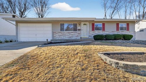 728 Undercliff Dr, Hazelwood, MO, 63042-1720 | Card Image