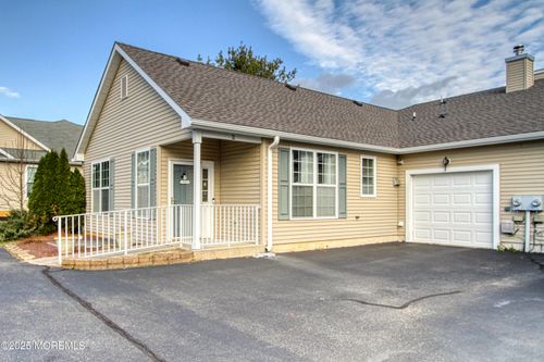 32 Winkle Ct, Manchester, NJ, 08759-5172 | Card Image