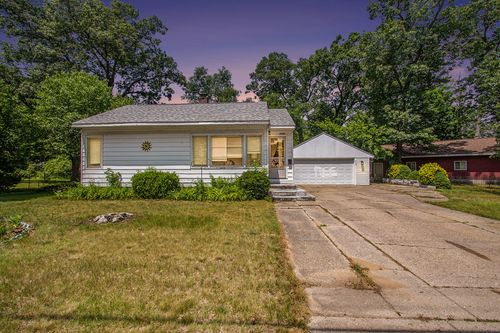2242 Ruddiman Dr, North Muskegon, MI, 49445-3179 | Card Image