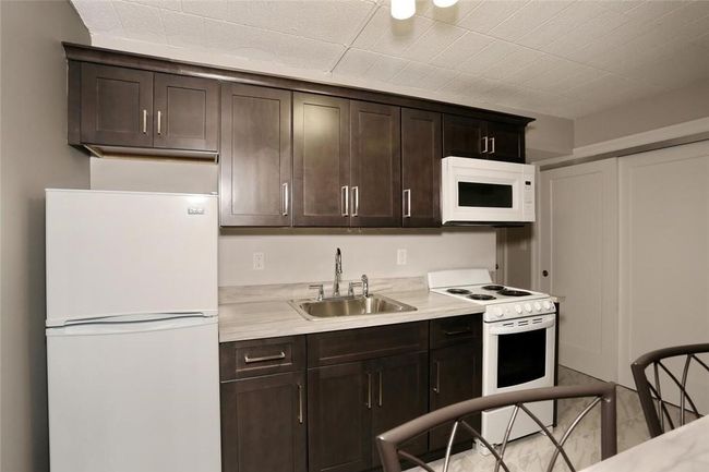 APT-22 - 30 Route 9 W, Condo with 1 bedrooms, 1 bathrooms and 1 parking in Congers NY | Image 4