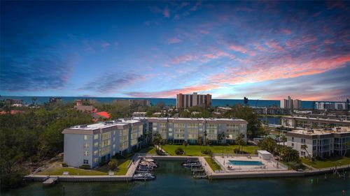 101b-600 Sutton Pl, Longboat Key, FL, 34228-2314 | Card Image
