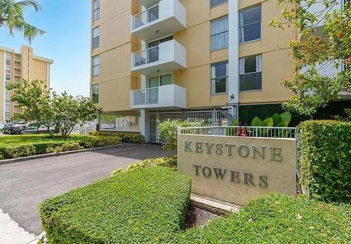 apt-609-2000 Ne 135th St, North Miami, FL, 33181-2105 | Card Image