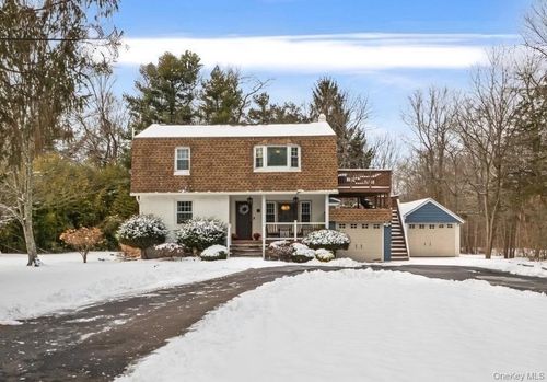 10 Helin Rd, East Fishkill, NY, 12533-5701 | Card Image