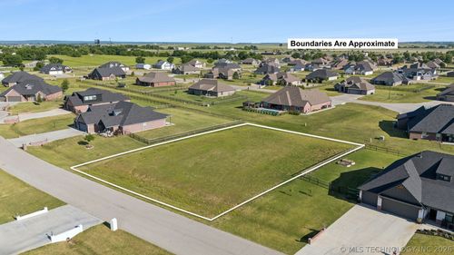 5617 E 141st Place N, Collinsville, OK, 74021 | Card Image