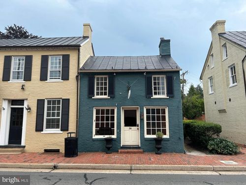 a-26 W Market St, Leesburg, VA, 20176-2805 | Card Image