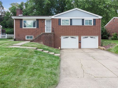 249 Laurie Dr, Penn Hills, PA, 15235-4049 | Card Image