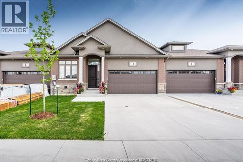 13 Summerville Ave, Leamington, ON, N8H0C4 | Card Image