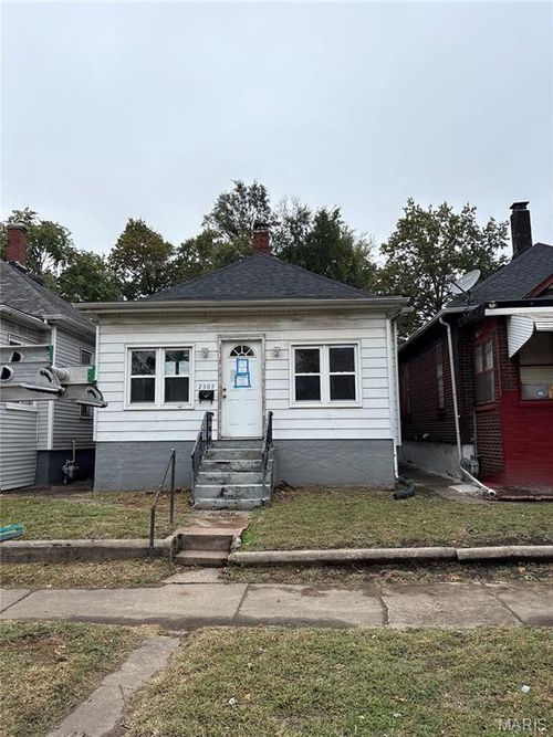 2305 State St, Granite City, IL, 62040-4730 | Card Image