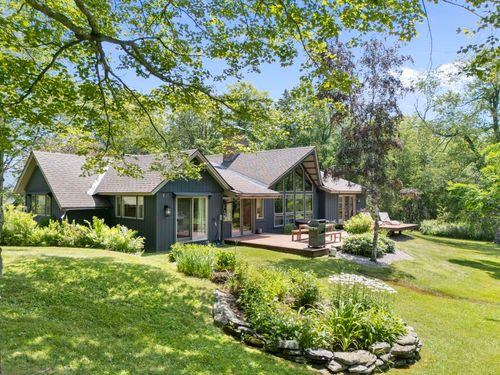 55 Crosstown Rd, West Dover, VT, 05356-8839 | Card Image