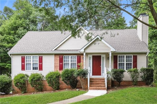 6941 Terrence Knoll Rd, Belews Creek, NC, 27009-9138 | Card Image