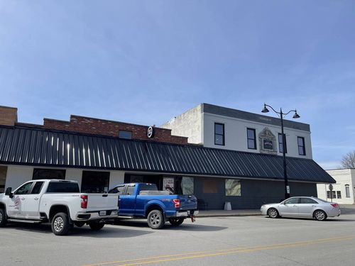 101 S Third St, Fisher, IL, 61843-4206 | Card Image