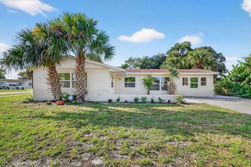 371 W 34th St, Riviera Beach, FL, 33404-3007 | Card Image