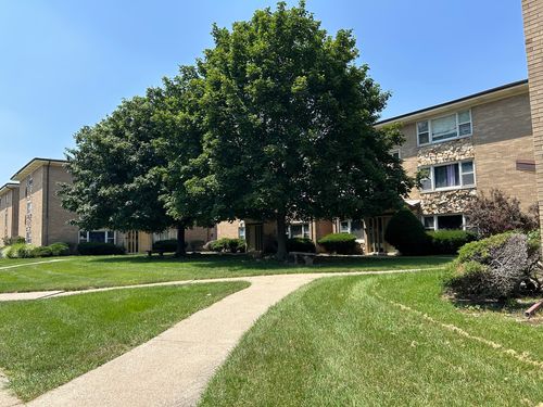 14-3164 W Meadow Lane Dr, Merrionette Park, IL, 60803-5854 | Card Image