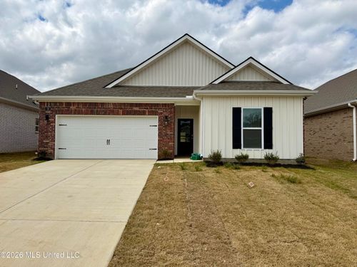 73 Powell Pl, Byhalia, MS, 38611-7891 | Card Image