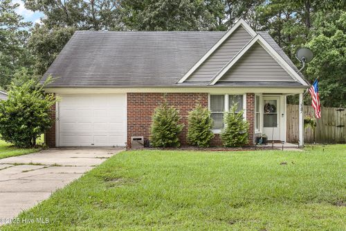 547 Shadowridge Rd, Jacksonville, NC, 28546-7814 | Card Image