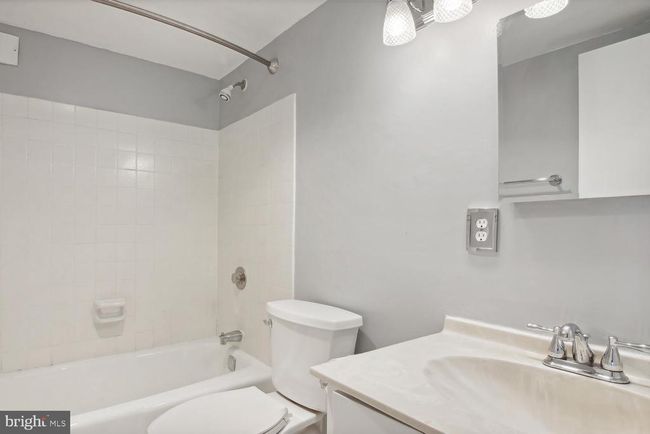 APT-1116 - 2300 Pimmit Dr, Condo with 3 bedrooms, 3 bathrooms and null parking in FALLS CHURCH VA | Image 30