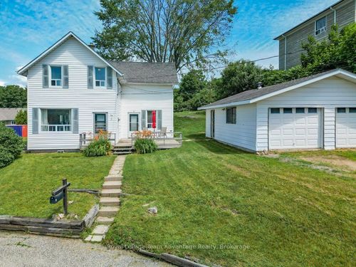 76 Bowes St, Parry Sound, ON, P2A2L7 | Card Image