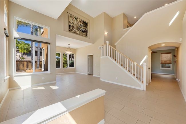 11204 Walking Fern Cv, House other with 5 bedrooms, 3 bathrooms and 2 parking in San Diego CA | Image 13