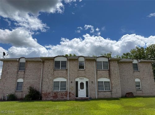 8421 Colwyn Court, Boardman, OH, 44512 | Card Image