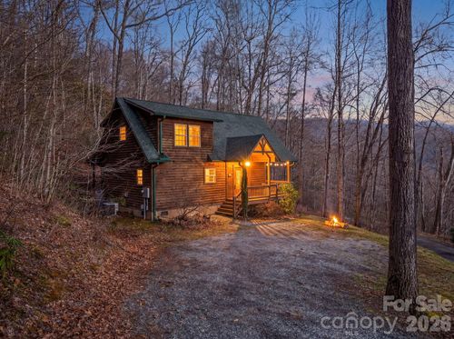 2015 Bettys Creek Rd, Sylva, NC, 28779-5201 | Card Image