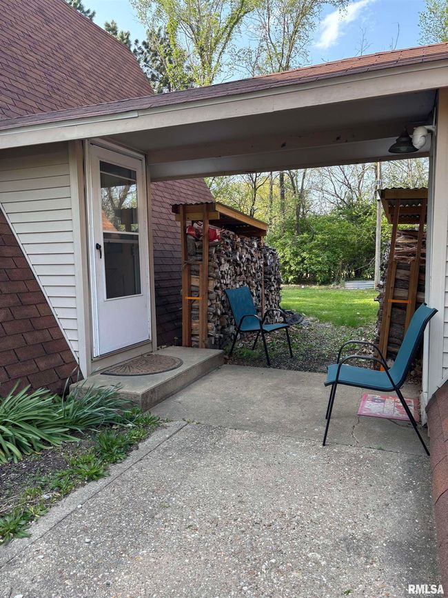 286 Kochs Ln, House other with 2 bedrooms, 2 bathrooms and null parking in Meredosia IL | Image 4