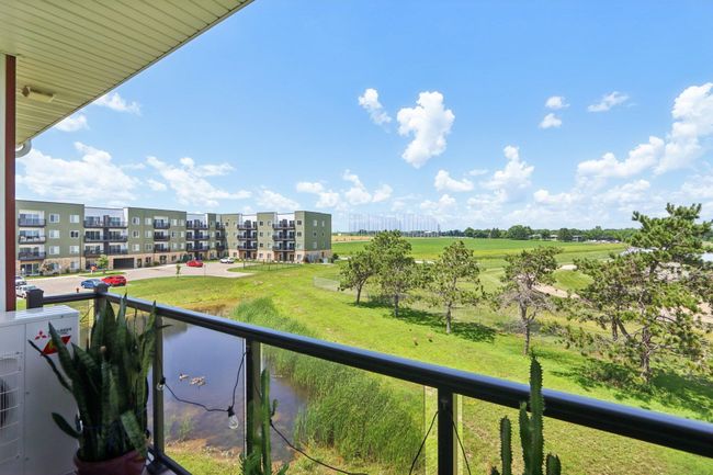 APT-305 - 4910 Innovation Dr, Condo with 2 bedrooms, 2 bathrooms and null parking in Deforest WI | Image 34