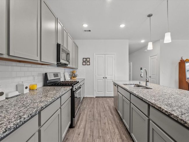 8117 Ocean Jasper Ln, House other with 4 bedrooms, 2 bathrooms and 2 parking in Texas City TX | Image 21