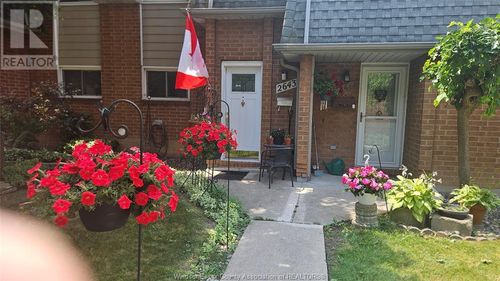 2641 Vine Crt, Windsor, ON, N8T2X5 | Card Image