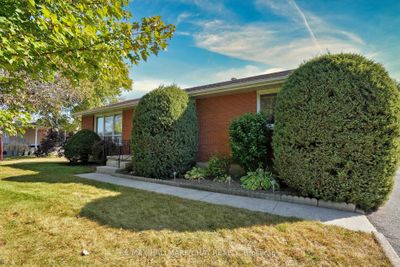 33 Hancey Cres, House other with 3 bedrooms, 1 bathrooms and 3 parking in Alliston ON | Image 2