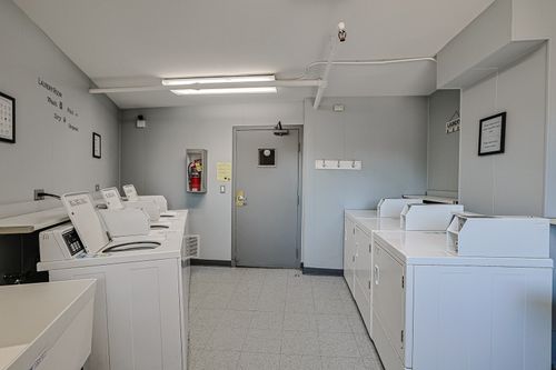 apt-313-2650 Brookwood Way Dr, Rolling Meadows, IL, 60008-2368 | Card Image