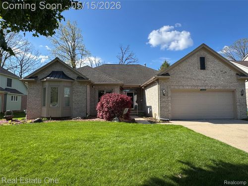 1668 S Shore Dr, Rochester Hills, MI, 48307-4341 | Card Image