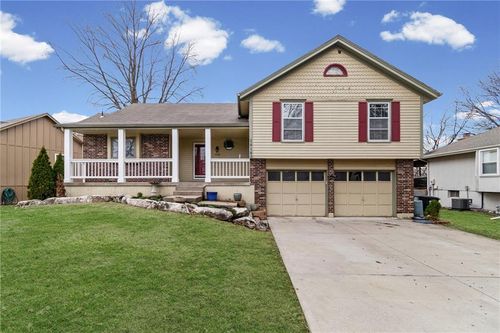 1618 Se Boone Trl, Lees Summit, MO, 64063-6022 | Card Image