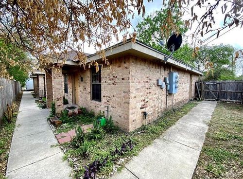 2-2410 W Hackberry Ave, McAllen, TX, 78501-7567 | Card Image