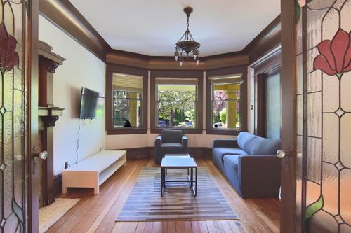 1-1517 Comox St, Vancouver, BC, V6G1P3 | Card Image