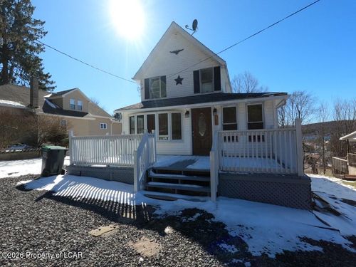 355 Ridge Ave, Dallas, PA, 18612-3184 | Card Image