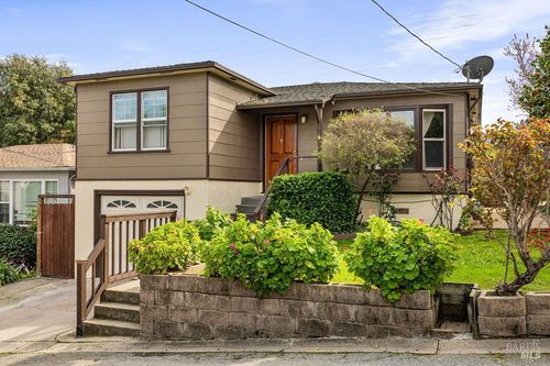 903 Jones Ct, Pinole, CA, 94564-2070 | Card Image