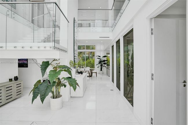 201 Buttonwood Dr, House other with 5 bedrooms, 7 bathrooms and null parking in Key Biscayne FL | Image 71