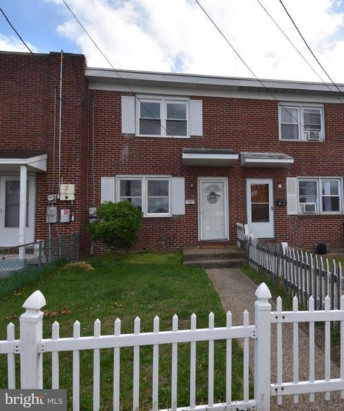 76 W 4th St, BURLINGTON, NJ, 08016-2631 | Card Image