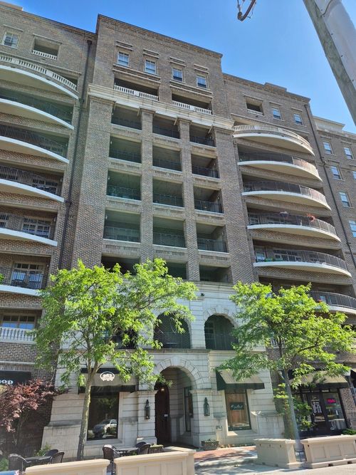 apt-301-151 W Wing St, Arlington Heights, IL, 60005-5813 | Card Image