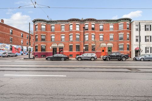 884 Huntington Ave, Boston, MA, 02115 | Card Image