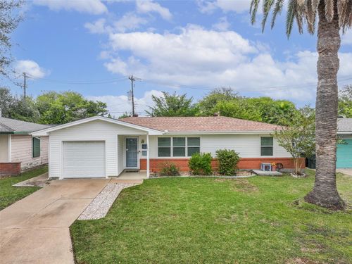126 Tuna St, Galveston, TX, 77550-3208 | Card Image