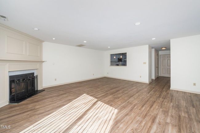 11-web-or-mls-1505-15 Clermont (8 of 20) | Image 11