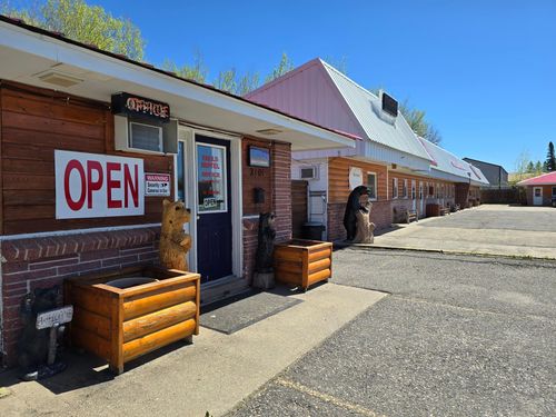 2101 2nd Ave W, International Falls, MN, 56649 | Card Image