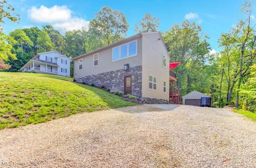 30 Delaware Trl, Malvern, OH, 44644-9502 | Card Image