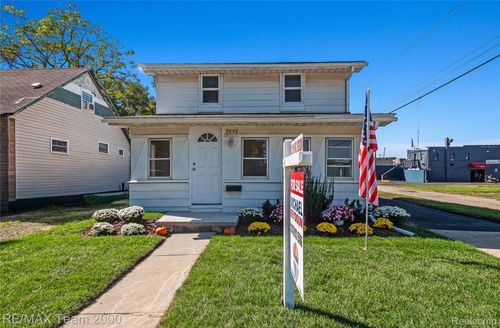 5842 Janet St, Taylor, MI, 48180-1194 | Card Image