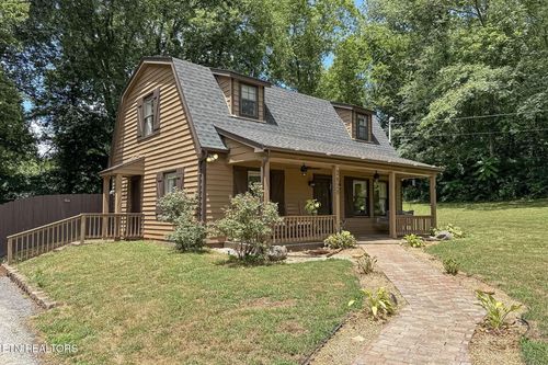 2928 Bluegrass Ln, Strawberry Plains, TN, 37871-3622 | Card Image