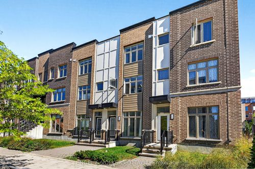 520 Ozawa Pvt, Ottawa, ON, K1K4Z8 | Card Image